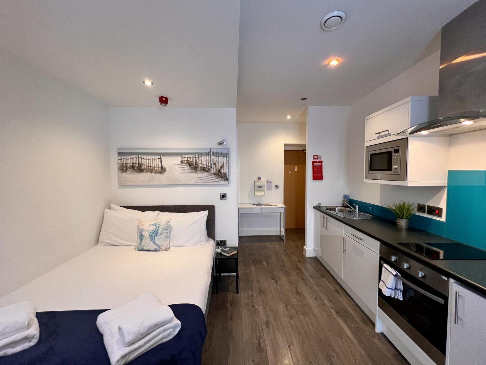 Foxhouse Studio Apartments Plymouth Exterior photo